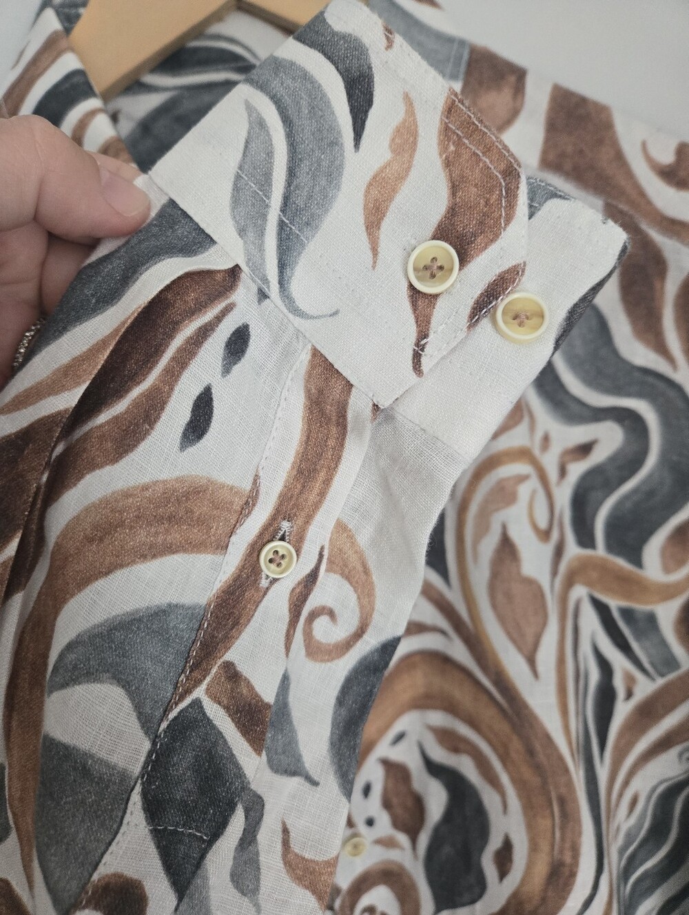 MARCEL MASSIMO Long-Sleeve Linen Shirt in Brown & Gray Button-Up - Picture 4 of 15